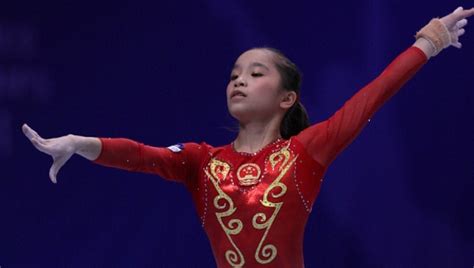Femmes et hommes confondus, elle est la française la plus titrée aux championnats d'europe de gymnastique artistique, s'imposant au sol à glasgow en 2018, au concours général individuel et au sol à szczecin en 2019 et à la poutre à bâle en. Simone Biles Wins World All Around Title - FloGymnastics