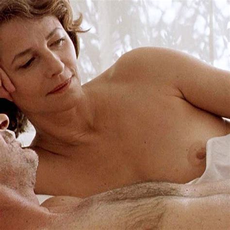 Charlotte Rampling Nude Sex Scene From Sous Le Sable Imagedesi