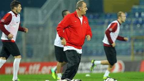 Aslında trabzonspor'un bu maçı kazanması için ortaya sürülebilecek en mantıklı açıklama umut bulut'un kulağı şişip su toplayarak bir kulak daha oluşturmuştu. Türkiye-Kuzey İrlanda milli maçı ne zaman, saat kaçta ...