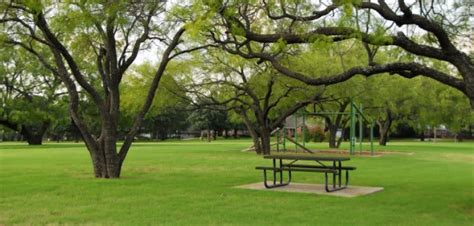Wimbledon park is both a park in wimbledon and the suburb around it to which it lends its name. Wimbledon Park