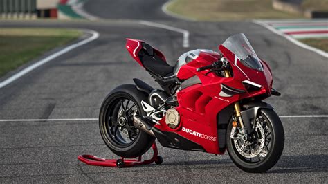 ducati unveils the 221 hp panigale v4 r superbike robb report