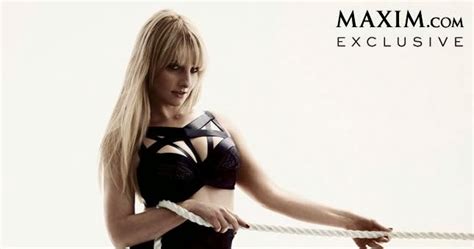 Farandula Digital Melissa Rauch Maxim Magazine Photoshoot
