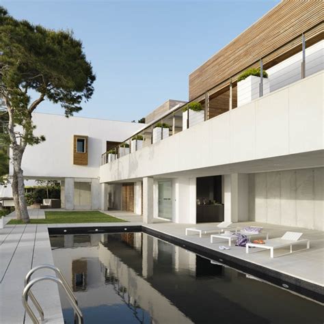 World Of Architecture Modern Home With Pure White