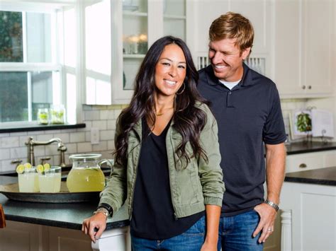 8 Reasons Hgtvs Fixer Upper Is The Best Home Renovation Show Sheknows
