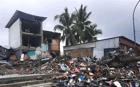 Mengenang kejadian gempa bumi terbesar landa taiwan, mirip gempa dan sun4m1 di aceh hari ini adalah. Gempa Sulawesi Barat: 81 Orang Tewas - Kabar24 Bisnis.com