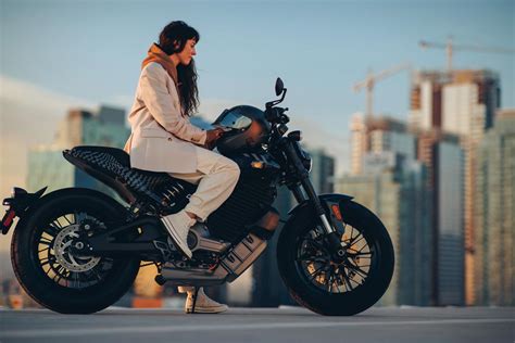 Harley Ev Spinoff Livewire Unveils Latest E Motorbike The Delmar