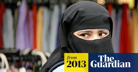Muslim Women Can Be Forced To Show Faces Under New West Australian Law Australia News The