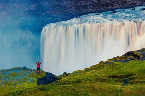 Amazing Pictures Of The Worlds Most Impressive Waterfalls