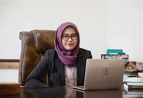 Dosen Perempuan Its Dipercaya Pimpin Akademi Ilmuwan Muda Indonesia Its News