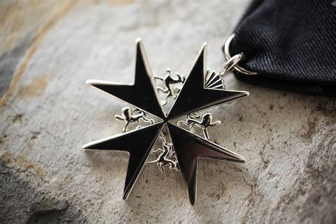 What Is A Maltese Cross Learn The History And Other Info Of The Maltese