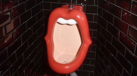 Female Urinals Are Coming Soon To The Uk Heres How You Should Use It