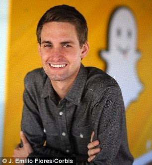 Snapchat Hacked And Warns Thousands Of Nude Images Will Be Leaked On