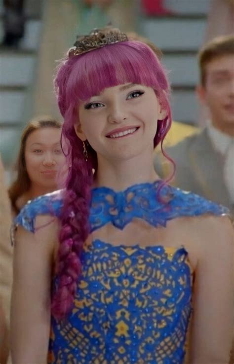 Pin By Damnthathurts On Descendants Mal Outfits Dove Cameron Disney