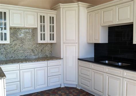 Our main goal is to make your kitchen refacing process easy and even exciting. How To Match Thermofoil Cabinet Doors - Loccie Better ...