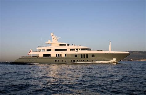 And despite his responsibilities, he. Yacht Flying Fox, a Nobiskrug Superyacht | CHARTERWORLD ...