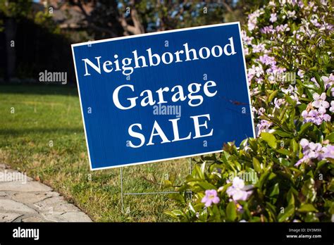 Neighborhood Garage Sale sign Stock Photo - Alamy
