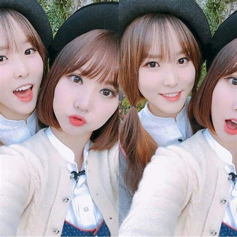'문재인 대통령님 행복해요 사랑해요', '힘내세요 늘 응원합니다 i♡moon' 등의. #여자친구 #GFRIEND #은하 #유주 #여자친구가사랑한유럽 #skyTravel # ...