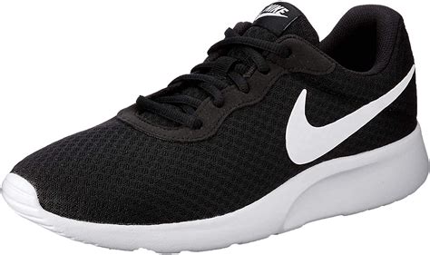 The Five Best Nike Shoes For Walking