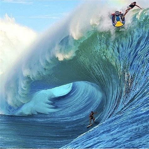 Over The Falls In Tahiti Aloha Big Wave Surfing Surfing Waves