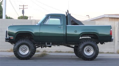 Dundee automotive site retailing pickup beds, salvage vehicles or rebuildables. 1972 Dodge D-100 Power Wagon Short Bed 4X4 Rust Free ...