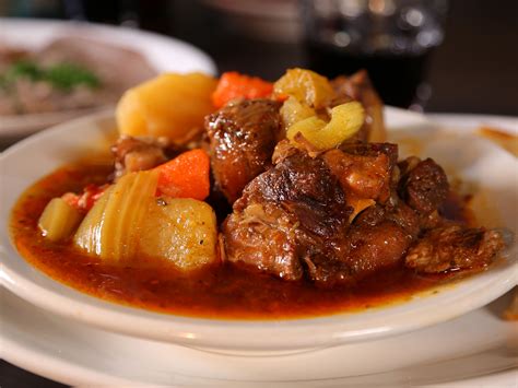 This trip, guy fieri's crossing the atlantic to take a big bite out of barcelona, spain. Oxtail Stew | Recipe | Stew recipes, Oxtail stew, Food ...