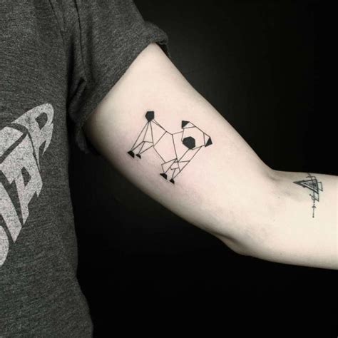 Schmerzen im ellenbogen bzw.schmerzen in der ellenbogenbeuge loswerden schmerzen im ellenbogen bzw. Pin on Männer Tattoo Ideen / Motive / Vorlagen & Bilder