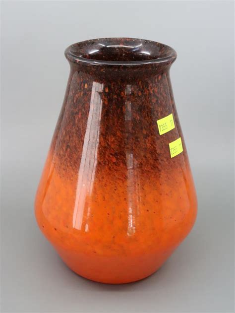 Lot Monart Glass Scotland Orange Vase Af Crack To Base