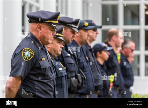Deputy police chief jim cogan hi-res stock photography and images - Alamy