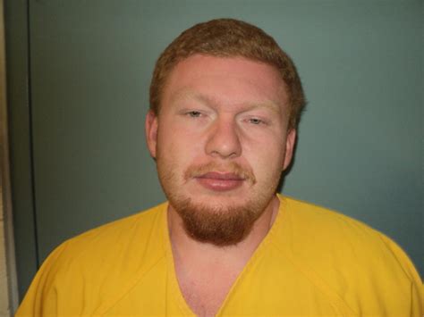 Eastern Oregon corrections officer killed while helping motorist