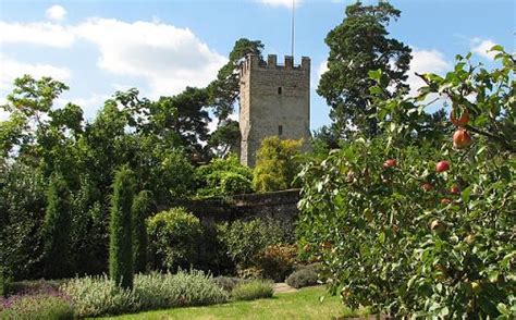 We did not find results for: Greys Court garden, near Henley on Thames & hotels - Great ...