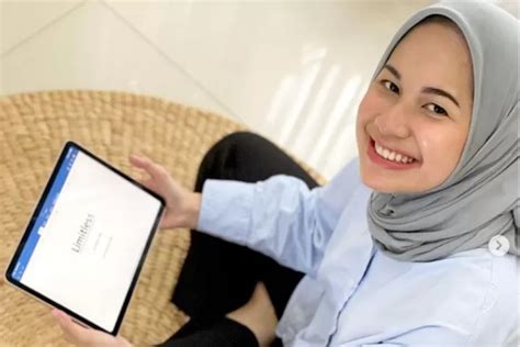 4 Tips Meraih Mimpi Ala Nadhira Afifa Sosok Inspiratif Lulusan Harvard University News Media