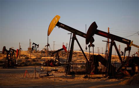 Saudi Oil Exports Drop Us Slashes Drill Rigs And Oil Price Falls