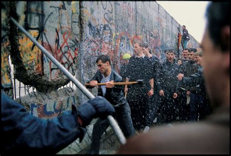 Fall Of The Berlin Wall St Anniversary Photos Image Abc News