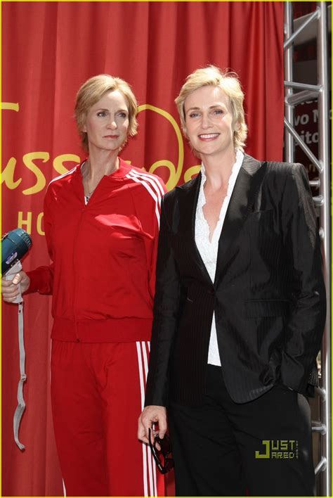 Jane Lynch Sue Sylvester Gets Waxed Photo Glee Jane Lynch Photos Just Jared