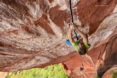 Logan Barbers First Free Ascent Of Chinas Hardest Crack