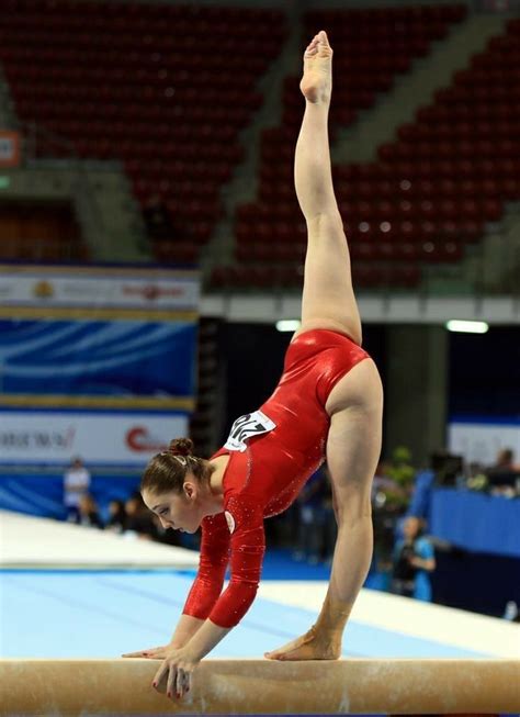 Pin By Jazmb On Female Beauty In 2020 Gymnastics Pictures Gymnastics