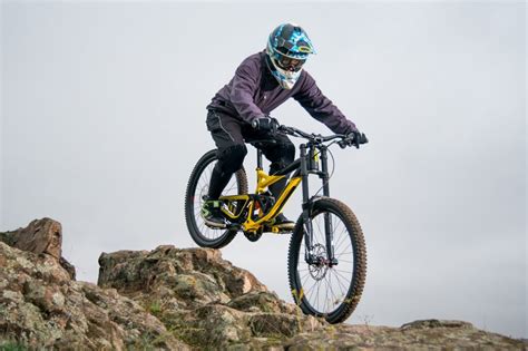 Best Entry Level Downhill Mountain Bikes Gear For Venture