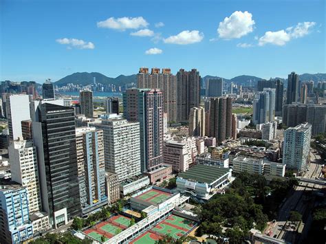 The arcade next to wong tai sin temple is two floors. Wong Tai Sin District - Wikipedia