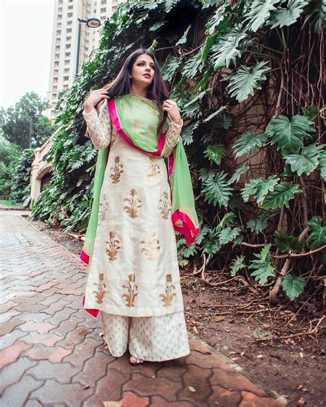 Pinterest Pawank90 Pakistani Fashion Pakistani Dresses Indian Dresses Indian Fashion Kurti