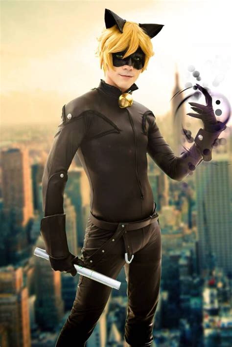 Also like a cat, he can use his claws to climb up surfaces, as seen in dark cupid and several other episodes. Chat Noir