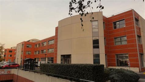 Réservation navette aéroport en ligne ou par téléphone. Bureaux à partir de 397 m2 à louer - Le Campus 2 - Massy ...
