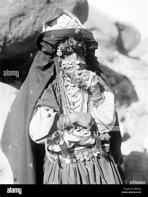 Bedouin Arab Tribes Black And White Stock Photos Images Alamy