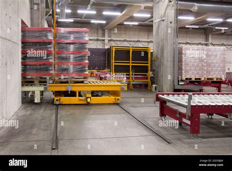 Warehouse,and distribution centre for goods, pallets, lifting equipment
