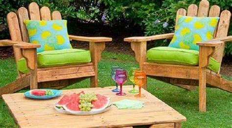 Euro palet menawarkan kondisi yang optimal untuk dapat membangun tempat tidur sendiri, mereka tidak dapat membentuk, sangat kuat, dapat secara tepat digergaji dan tidak mengalami perlakuan kimia apapun. 10 Kreasi Furnitur dari Palet Kayu Bekas yang Tren Lagi ...