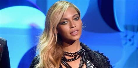 Another Scandal Beyonce Photoshopped To Look Thinner With ‘fake Thigh
