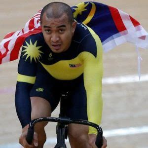 Nicknamed the pocket rocketman due to his small stature, he is the first malaysian cyclist to win a medal at the summer olympics. Biodata Azizulhasni Awang, Pelumba Basikal Handalan ...
