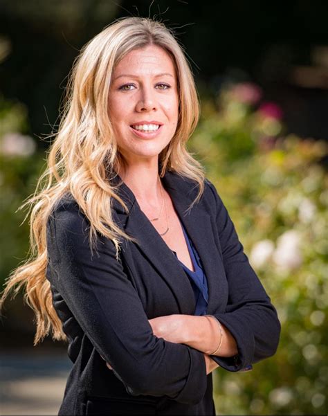 The distance is the same either way if you're flying a straight line. Catherine Belanger Real Estate Agent - Lancaster, CA - RE/MAX