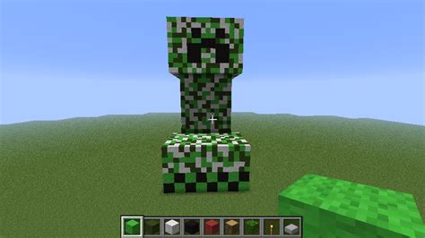 Giant Creeper Statue Minecraft Project