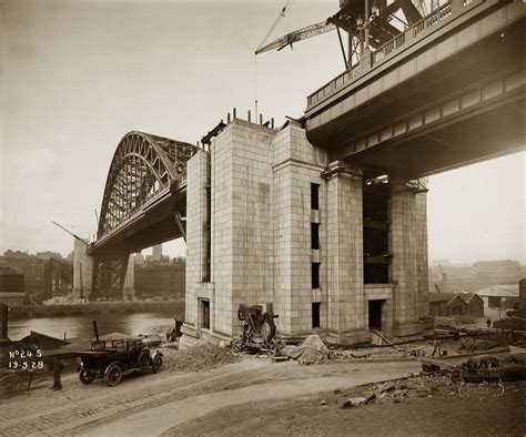 Construction Of The Tyne Bridge Towers Newcastle Newcastle Gateshead