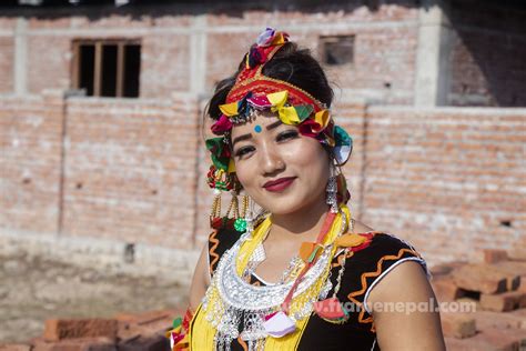 Tharu Cultural Dress Tharu Dress Photos Frame Nepal Rana Tharu